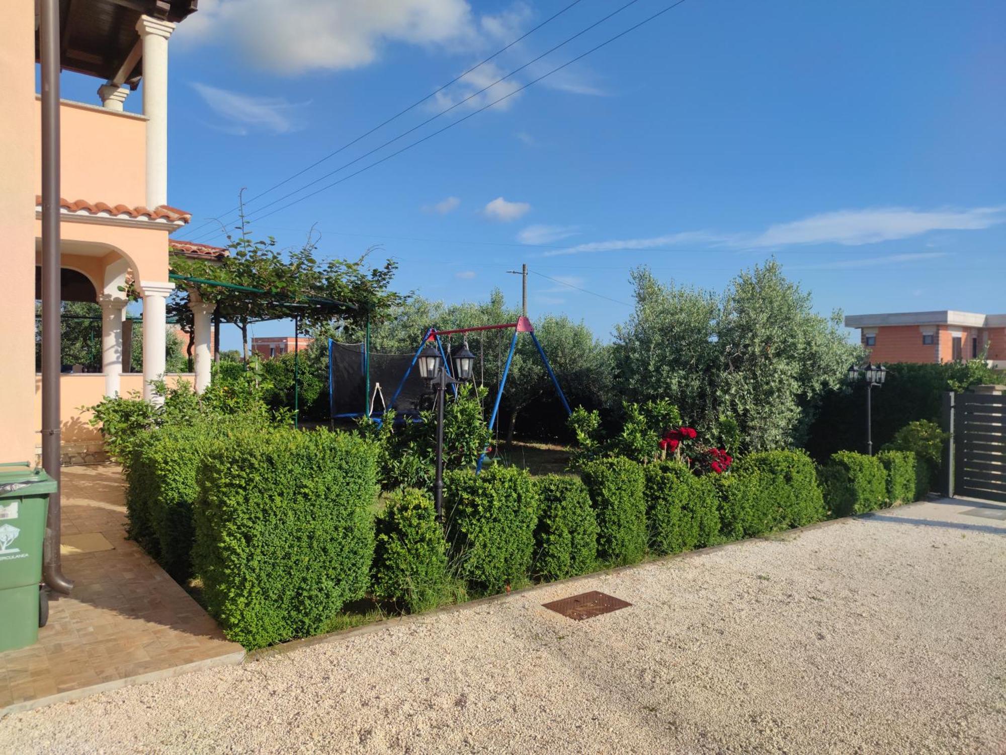 Spacious Apartment With Parking&Garden Marčana Quarto foto